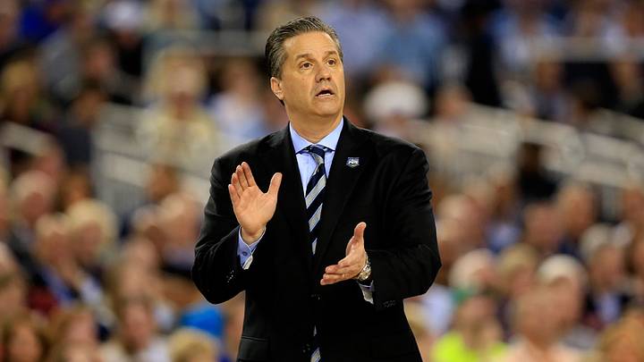 Kentucky coaches took $450,000 worth of private flights last year Kentucky coaches took $450,000 worth of private flights last year