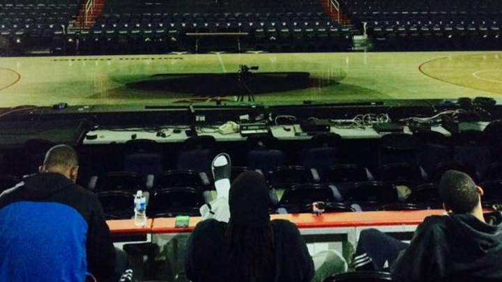 The Wizards used the jumbotron to play video games The Wizards used the jumbotron to play video games