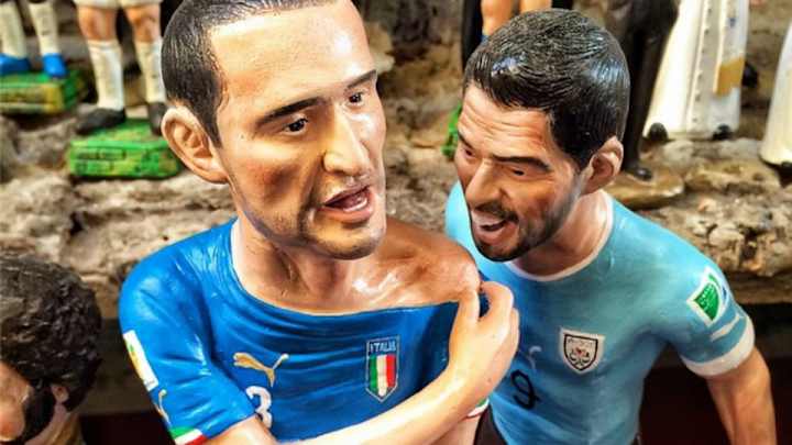 Statue of Luis Suarez's World Cup bite for sale in Italy
