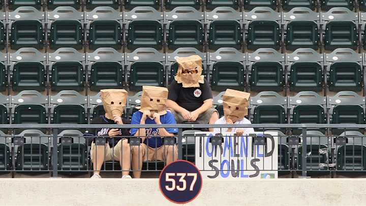 Mets start '#ImAMetsFanBecause', which backfires spectacularly