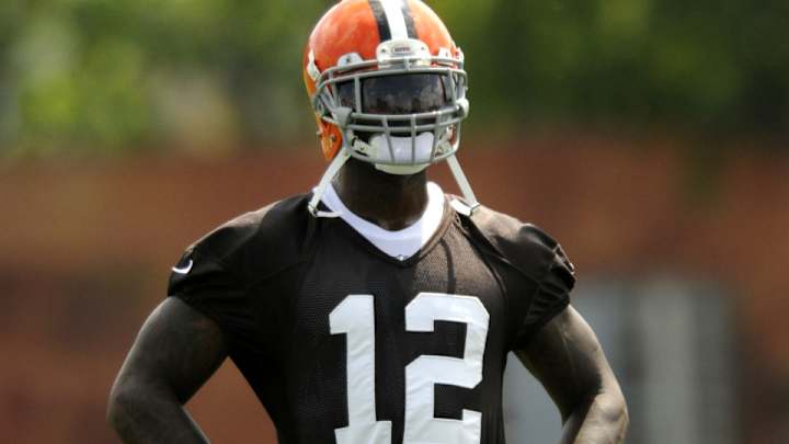 Report: Browns WR Josh Gordon checked into rehab after arrest