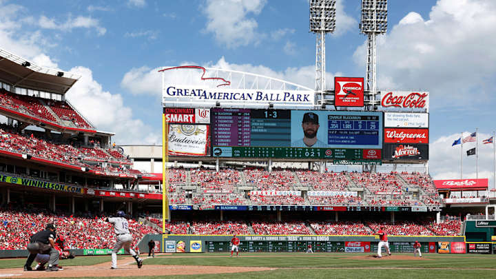 Hamilton County turns to ex-inmates to help fix Reds' stadium