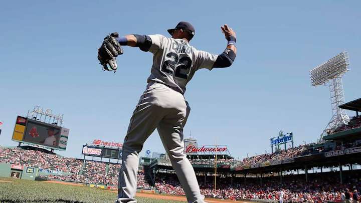 Mariners' second baseman Robinson Cano leaves game with dizziness