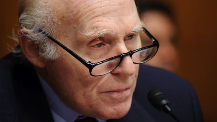 Report: Ex-Bucks owner Herb Kohl turned down bigger offer to keep team in Milwaukee