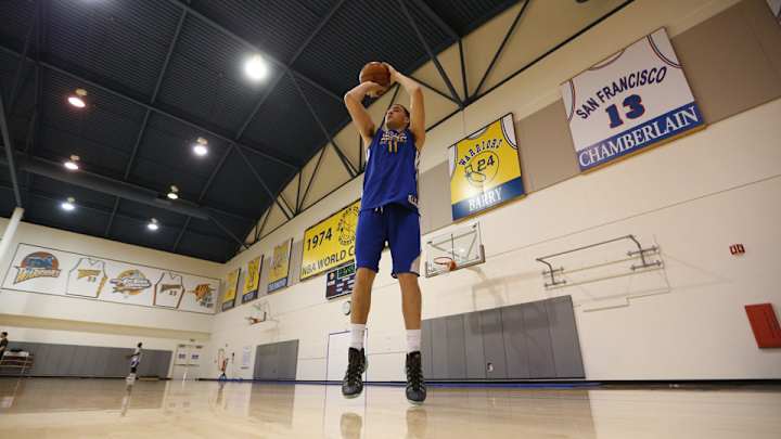 Shot Class: Klay Thompson's ABCs of Swish Shot Class: Klay Thompson's ABCs of Swish