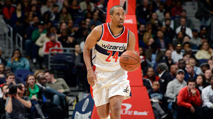 Watch: Wizards' Andre Miller's tip dunk attempt goes horribly wrong