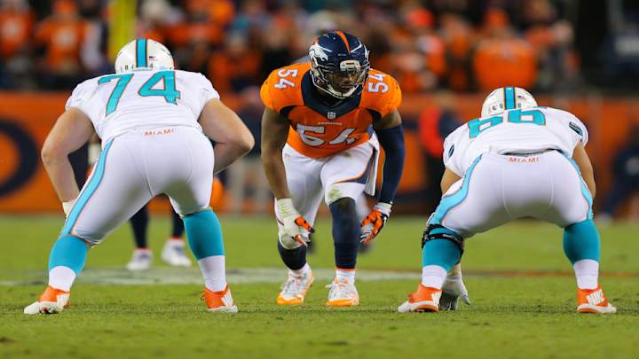 Report: Broncos LB Brandon Marshall suffers mid-foot sprain