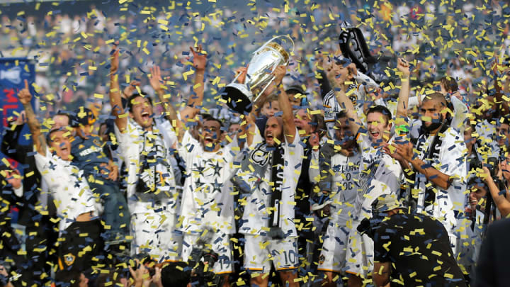 Landon Donovan retires a champion; Galaxy top Revs to win MLS Cup