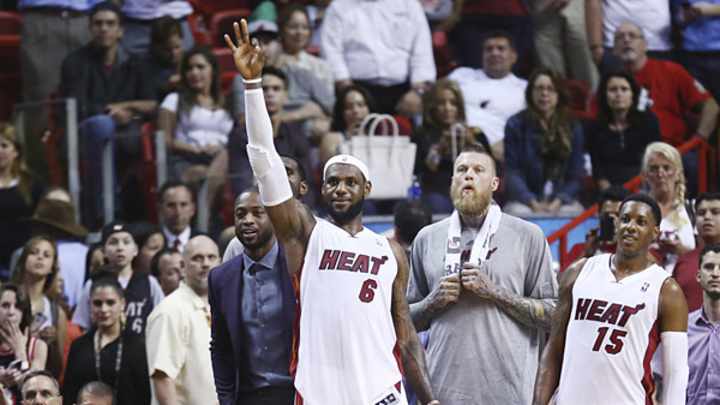 Tuesday's A.M. Hot Clicks Tuesday's A.M. Hot Clicks