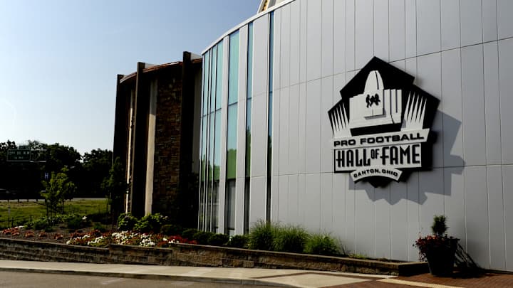 Pro Football Hall of Fame: The evolution of the NFL helmet