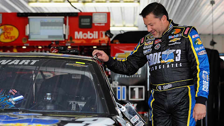 Grief gives no timetable for Tony Stewart's return