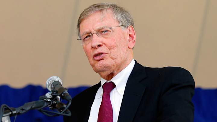 Brewers to retire uniform No. 1  in honor of Bud Selig
