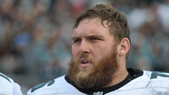 Report: Eagles OL Allen Barbre to have surgery, could be done for season