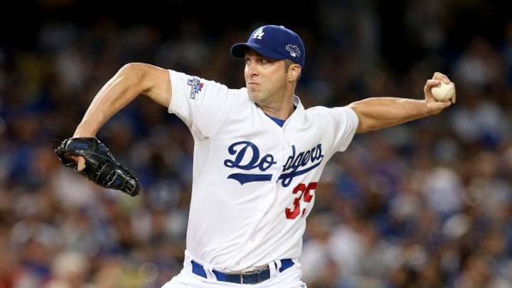 Report: Veteran starter Chris Capuano signs with Red Sox