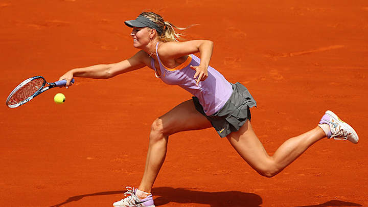Sharapova rallies to avoid early loss, Li cruises at Madrid Open