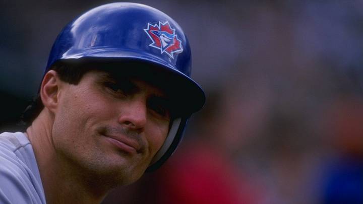 Jose Canseco proposes to Shania Twain on Twitter