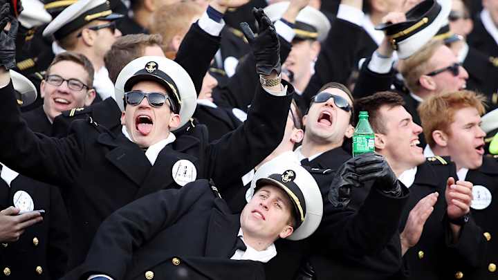 College Superfans, Dec. 8-14