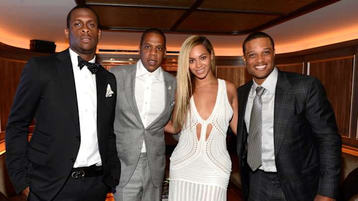 Robinson Cano gives former coach/mentor Larry Bowa a Rolex