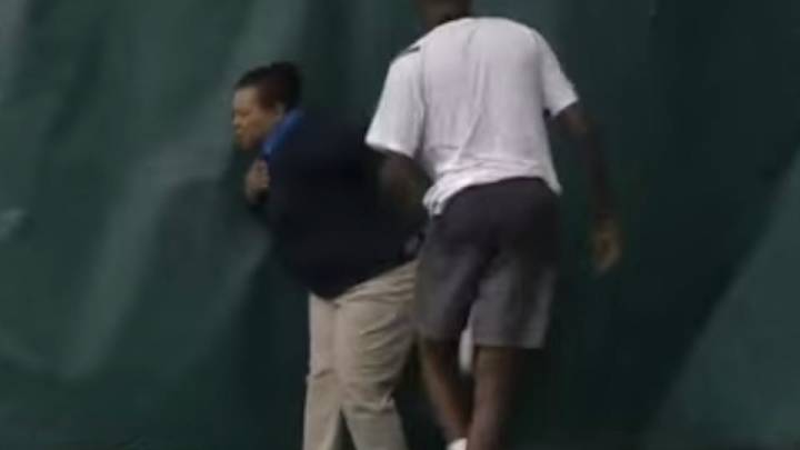 Tennis player disqualified after hitting official with racket