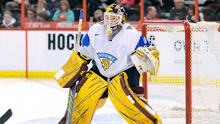 Finnish ice hockey player could stop U.S. women; notes from Sochi