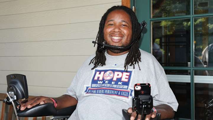 Rutgers' Eric LeGrand tweets Beyoncè VMA meme using a photo of his injury Rutgers' Eric LeGrand tweets Beyoncè VMA meme using a photo of his injury