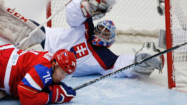 Russia survives shootout with Slovakia 1-0