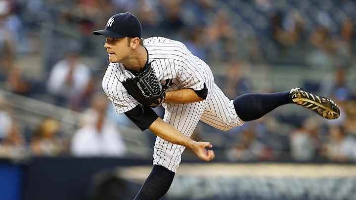 Reports: White Sox sign closer David Robertson, trade for Jeff Samardzija