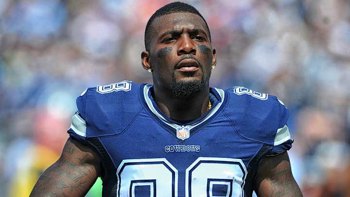 Cowboys' Dez Bryant: Shoulder feels '10 times better' than last week