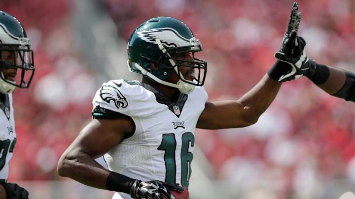 Eagles wide receiver Brad Smith out after core muscle surgery