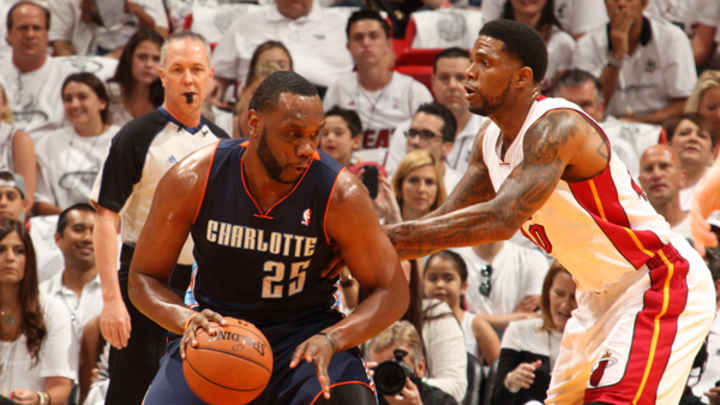 Bobcats' Al Jefferson (foot) received two injections during Game 1 loss to Heat