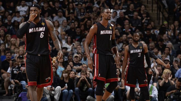 The contract decision of Dwyane Wade, not LeBron, looms over Miami The contract decision of Dwyane Wade, not LeBron, looms over Miami