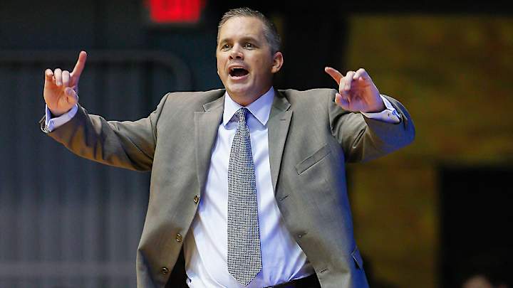 Interim coach Chris Holtmann takes over Butler's turnaround mission Interim coach Chris Holtmann takes over Butler's turnaround mission