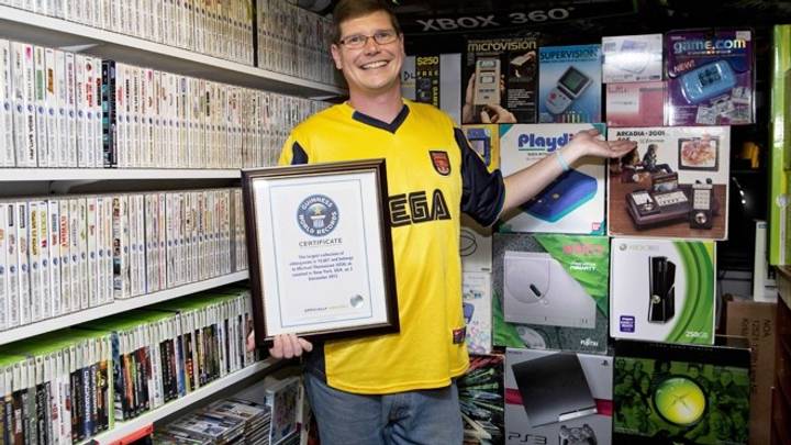 Man Owns Most Video Games in World—Even After Selling Collection to Pay for Wedding Man Owns Most Video Games in World—Even After Selling Collection to Pay for Wedding