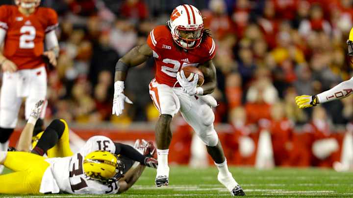 Wisconsin vs. Auburn: Outback Bowl Preview