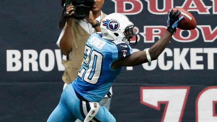 Buccaneers sign cornerback Alterraun Verner to four-year deal