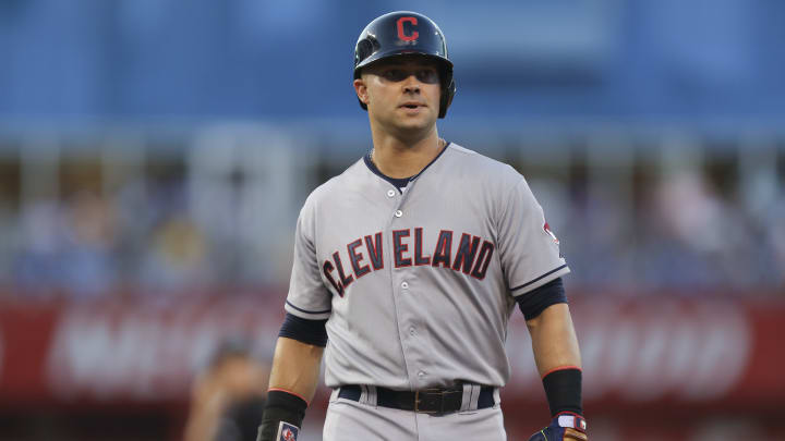 Indians' Nick Swisher has surgery on both knees, done for season