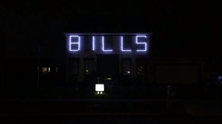 Bills fan puts together tremendous Christmas lights display Bills fan puts together tremendous Christmas lights display