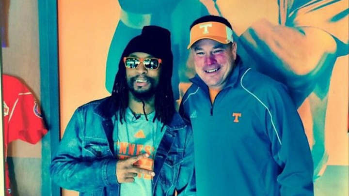 Lil Jon gives the Tennessee Volunteers a pep talk