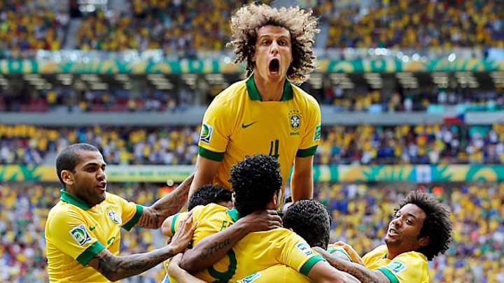 Chelsea agrees to sell David Luiz to Paris Saint-Germain