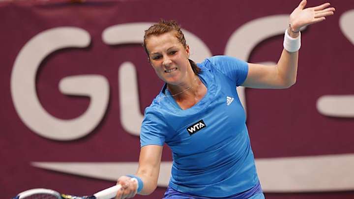 Maria Sharapova out in Open GDF Suez semifinals