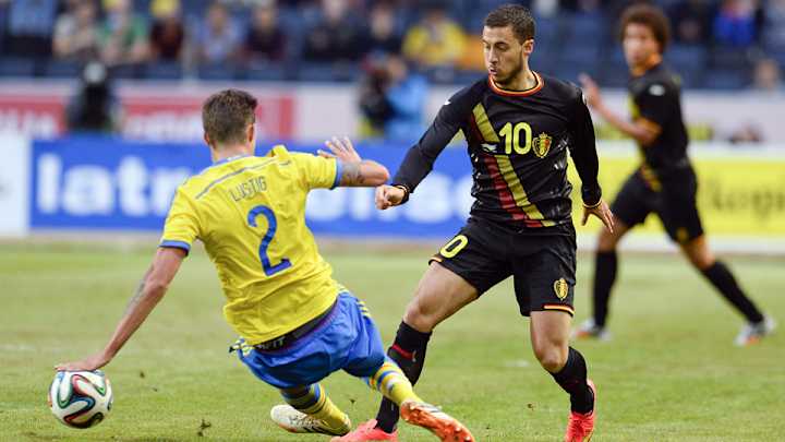 Fellaini, Mertens complete Belgium's 2-1 comeback win over Algeria