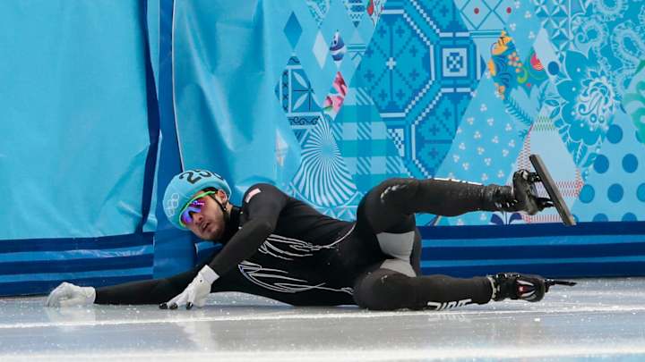 Eddy Alvarez crashes again at Olympic short track