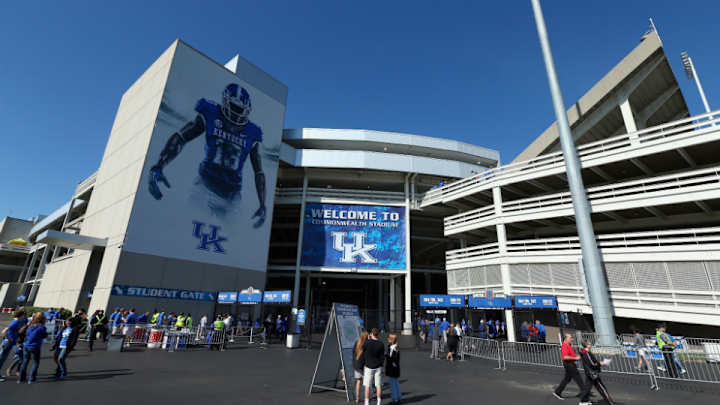 Report: WVU OC Shannon Dawson to take same position at Kentucky