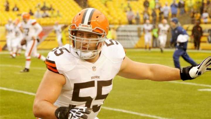 Browns place transition tag on C Alex Mack