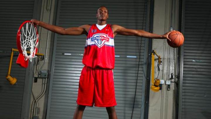 University of Texas School Newspaper Urges Star Recruit to Look Elsewhere University of Texas School Newspaper Urges Star Recruit to Look Elsewhere