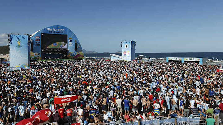 Ticket-less Argentina fans ride 37 hours in cab for World Cup final