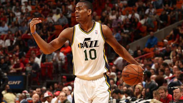 Report: Jazz guard Alec Burks could have surgery on injured shoulder