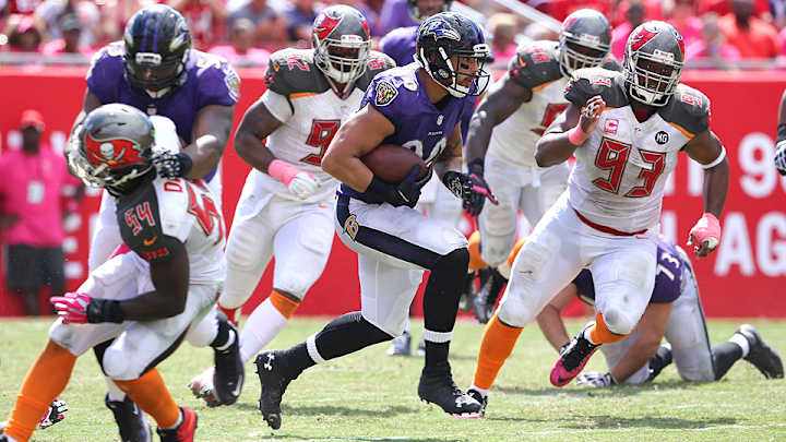 The All-22: Led by defensive-minded Smith, why is Bucs' D struggling? The All-22: Led by defensive-minded Smith, why is Bucs' D struggling?