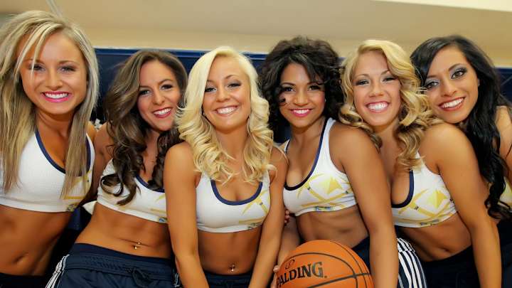 Cheerleader of the Week: Becca