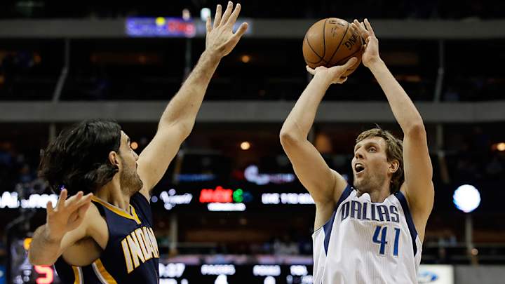 Dirk Nowitzki on Kirk Hinrich foul: 'One of dumber fouls I've ever seen'